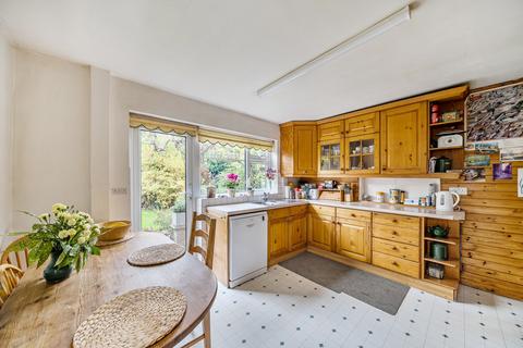 undefined, Bourne Way, Surrey GU22