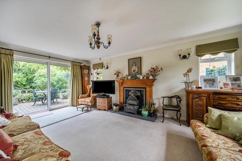 undefined, Bourne Way, Surrey GU22