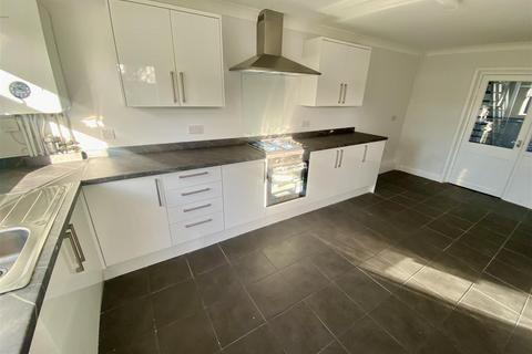 undefined, Cricklade Road, Swindon SN2