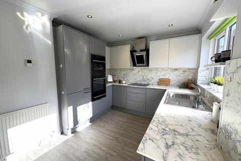 3 bedroom detached house for sale, Ferndale Close, Honiton EX14