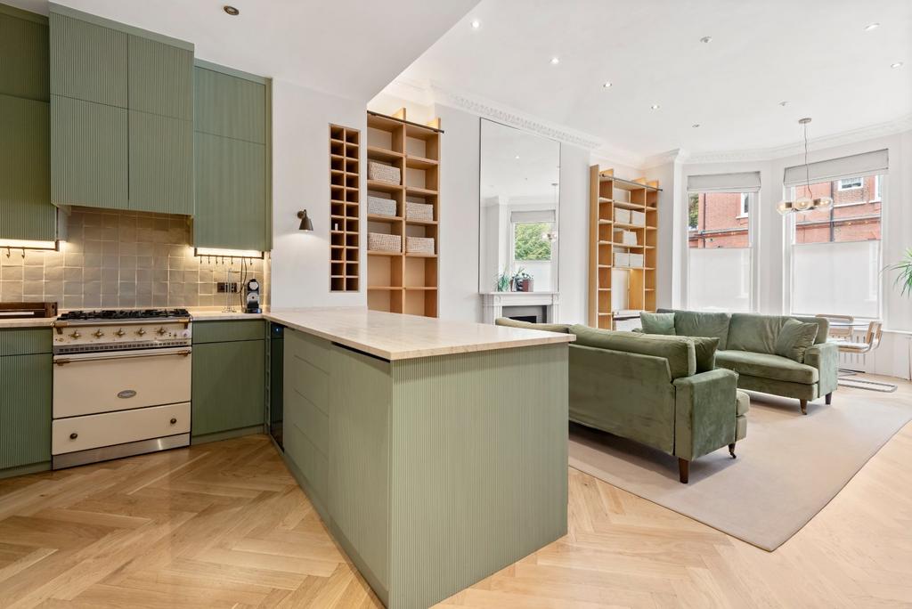 Kitchen/Reception