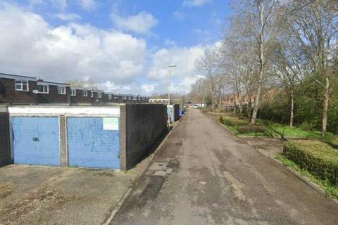 undefined, Giffard Drive, Farnborough GU14