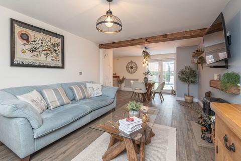 4 bedroom detached house for sale, Alder Road, Leeds LS14