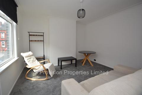 2 bedroom terraced house to rent, Harold Street, Hyde Park LS6