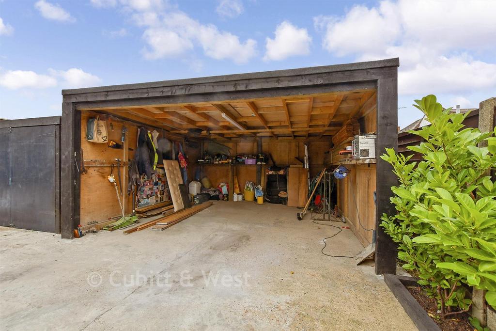 Workshop/Outbuildings