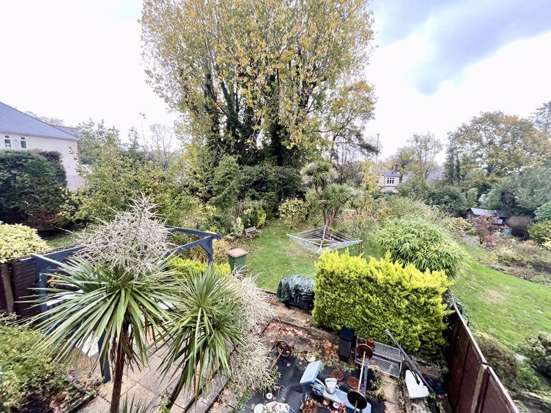 Old Bridge Close