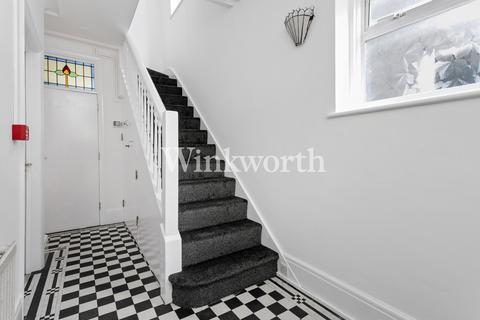 undefined, Doveridge Gardens, London, N13