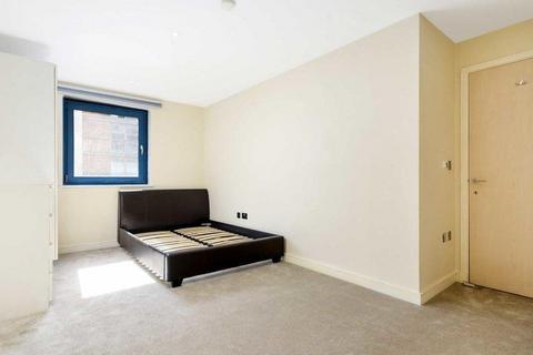 3 bedroom apartment to rent, Westgate Apartments, 14 Western Gateway, Royal Victoria Docks, London, E16 1BJ