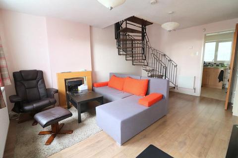 undefined, Luton LU3