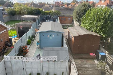 2 bedroom end of terrace house for sale, Epple Road, Birchington CT7