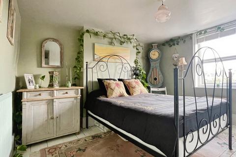 2 bedroom end of terrace house for sale, Epple Road, Birchington CT7