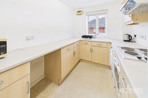2 bedroom flat for sale, Seager Drive, Cardiff Bay, Cardiff, CF11 7EX