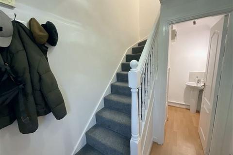 3 bedroom detached house for sale, Deepwell Avenue, Halfway, Sheffield, S20 4ST