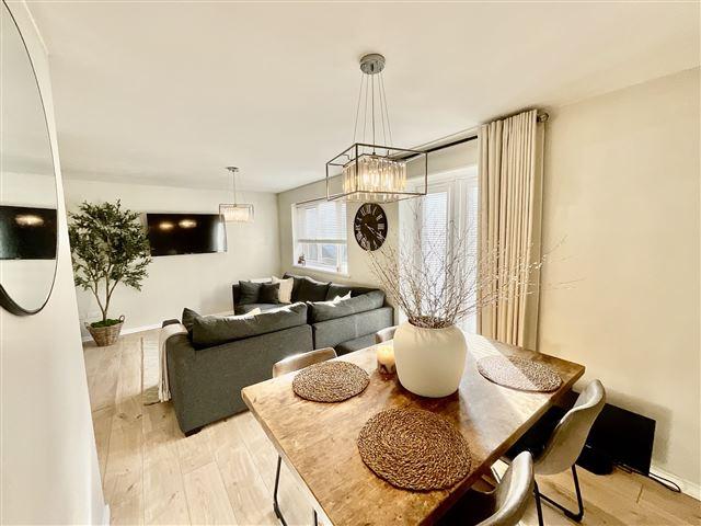 Lounge Dining Room