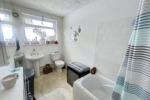 2 bedroom semi-detached house to rent, Sutton Road, Kidderminster