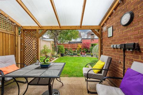 3 bedroom semi-detached house for sale, Wingfield Close, Bedford, Bedfordshire, MK40