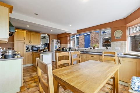 undefined, 23 King Edwards Road, Malvern