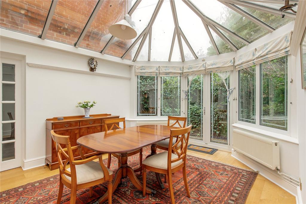 Dining/Garden Room
