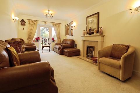 5 bedroom detached house for sale, Oak View Gardens, Langley