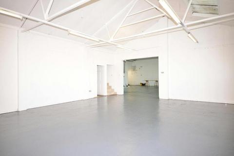 Warehouse to rent, 7 Main Dr Wembley HA9 7NA