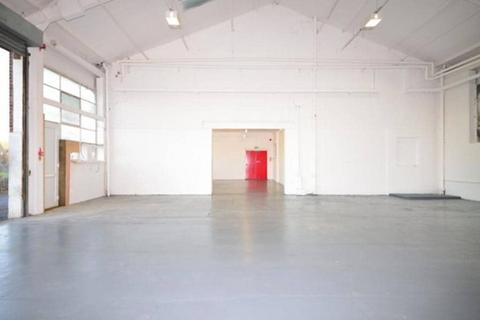 Warehouse to rent, 7 Main Dr Wembley HA9 7NA
