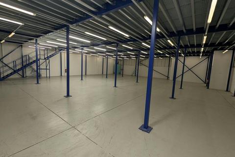 Warehouse to rent, Hedge End Southampton SO30 2JW