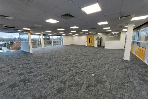 Office to rent, Lakeside Blvd Doncaster DN4 5PL