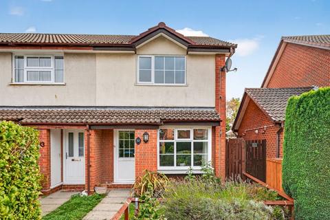 Spicer Close, Walton-On-Thames