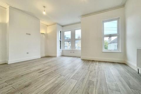2 bedroom apartment to rent, Agnew Road, SE23