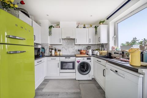 2 bedroom apartment for sale, Sheerness Mews, London