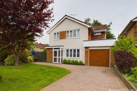 4 bedroom detached house for sale, Louches Lane, Naphill - No Onward Chain