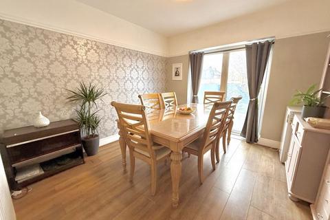 3 bedroom semi-detached house for sale, Douglas Crescent, Houghton Regis