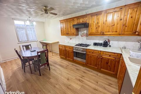 undefined, Catterick Avenue, Sale, M33 4GQ
