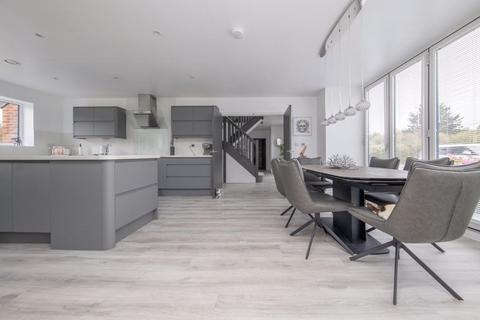 5 bedroom detached house for sale, Heath Road, St Osyth, CO16