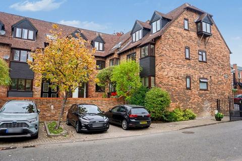 undefined, Copyground Court, Copyground Lane, High Wycombe HP12