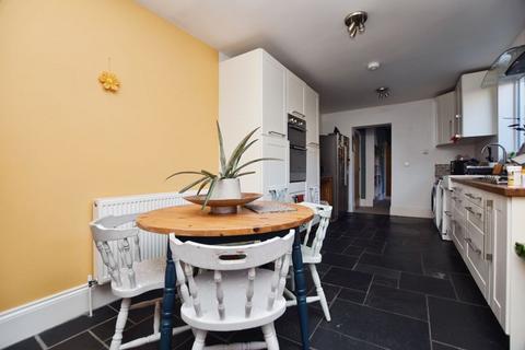 undefined, Queens Road, Salisbury       * WATCH THE VIDEO TOUR *