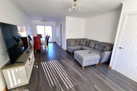 undefined, Forest Avenue, Hengoed CF82