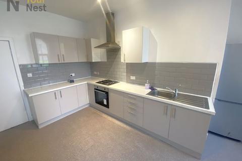 3 bedroom apartment to rent, Raglan Road, Leeds, LS2 9DZ