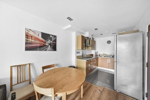 2 bedroom apartment for sale, Limeharbour, London