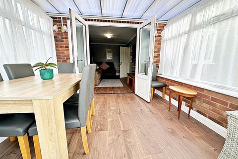 undefined, Laurel Close, Drakes Broughton