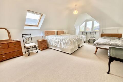 3 bedroom property for sale, Cranleigh Gardens, Southbourne