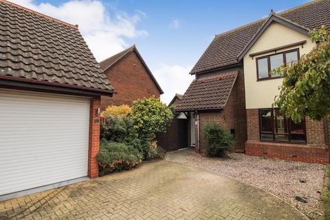 21 Falcon Close, Sandy, SG19 2TA