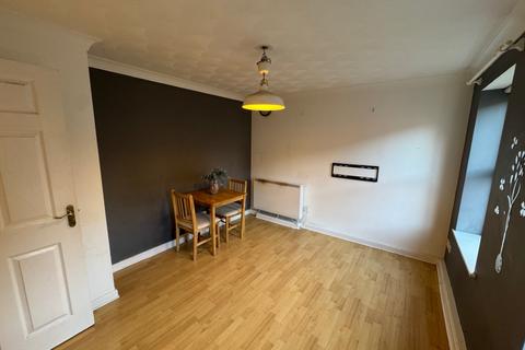 1 bedroom apartment for sale, Heron Street, Hulme, Manchester. M15 5PR