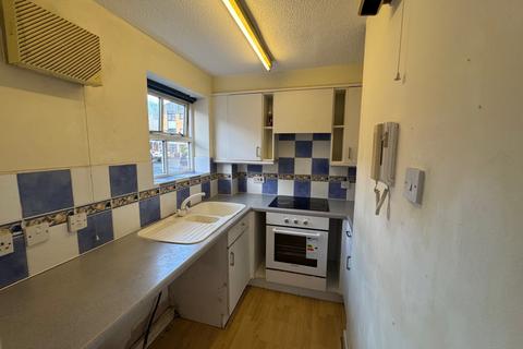 1 bedroom apartment for sale, Heron Street, Hulme, Manchester. M15 5PR