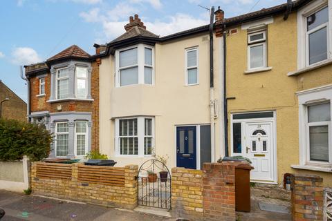 3 bedroom terraced house for sale, Oliver Road, London E17