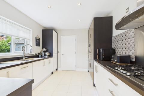undefined, Cleminson Gardens, Cottingham,  HU16 4RW