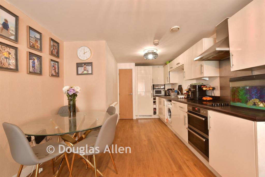 Kitchen/ Dining Area