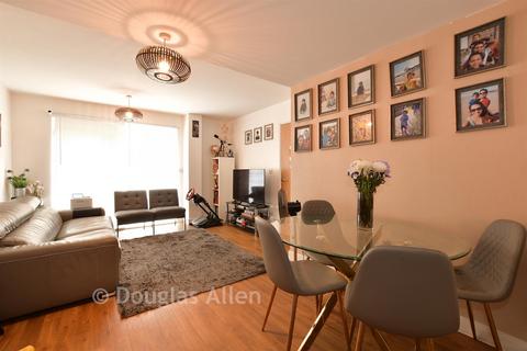 undefined, Pulse Court, Romford RM7