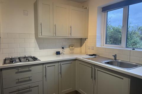 3 bedroom end of terrace house to rent, New Road, Uckfield, TN22