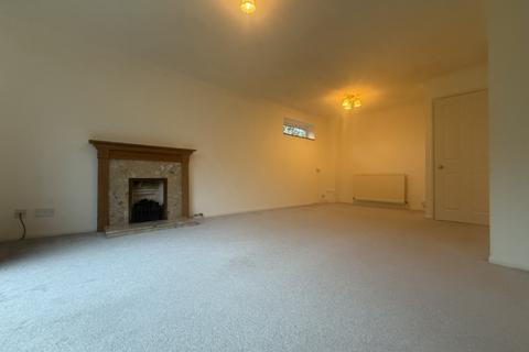 3 bedroom end of terrace house to rent, New Road, Uckfield, TN22
